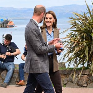 Le prince William et Catherine, le duc et la duchesse de Rothesay, visitent la ville de Tobermory le 29 avril 2025. Photo par Zak Hussein/Splash News/ABACAPRESS.COM  Duchesse de Cambridge Kate Middleton Middleton Kate Princesse de Galles Princesse de Galles Catherine Duchesse de Cambridge Midleton Kate Middleton Catherine Duchesse de Cambridge Duchesse de Cambridge Middleton Kate Princesse de Galles Catherine Duchesse de Cambridge Middleton Catherine Middleton Kate Duc de Cambridge Prince de Galles Duc de Cambridge Prince de Galles Prince William Prince de Galles Prince de Galles Duc de Cambridge Prince William 