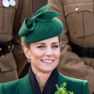 Kate Middleton assiste au défilé de la Saint-Patrick des Irish Guards à la caserne de Mons, Aldershot.
Backgrid UK/ Bestimage