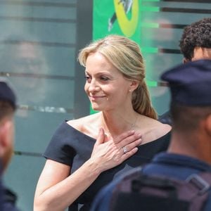 Audrey Crespo-Mara et ses fils Sekou et Lamine - Arrivées aux obsèques de Thierry Ardisson en l’église Saint-Roch de Paris, France, le 17 juillet 2025. © Clovis-Jacovides/Bestimage