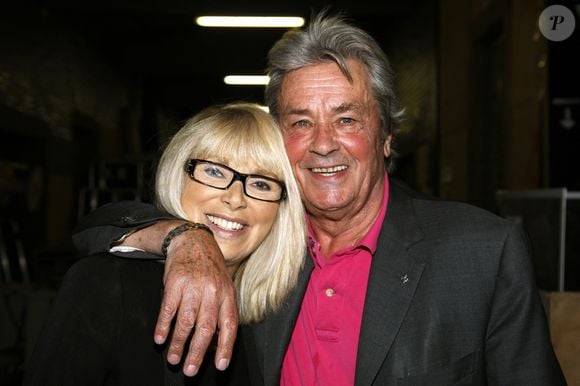 Alain Delon et Mireille Darc à Paris. © Bestimage