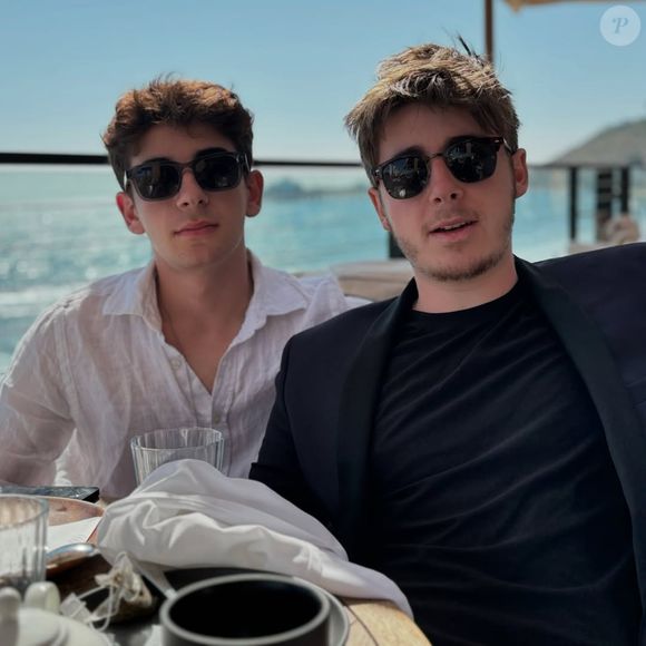 Instagram du fils aîné de Patrick Bruel : Oscar Bruel, en compagnie de son petit frère Léon.