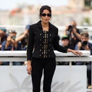 Leïla Bekhti, présidente du jury, au Photocall du jury "Un Certain Regard" lors du 79ème Festival International du Film de Cannes, le 13 mai 2026. © Jacovides / Moreau / Bestimage