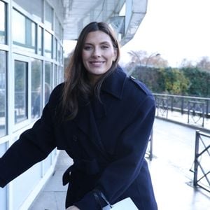 Camille Cerf (Miss France 2015) - Célébrités se rendent aux studios de Europe 1 à Paris le 19 Novembre 2025.