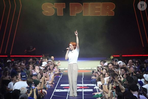 Natasha St-Pier (Chanteuse) - L'équipe de France de basket et les athlètes acclamés au club France lors des Jeux Olympiques de Paris2024 (JO), le 11 août 2024, en présence de la chanteuse N.St Pier. 
© Jonathan Rebboah / Panoramic / Bestimage