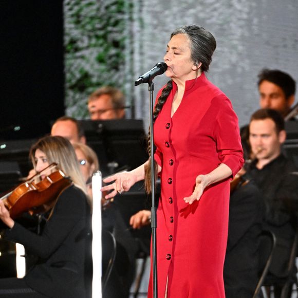 Exclusif - Catherine Ringer - Enregistrement de l'émission "Cannes chante le Cinéma" sur la célèbre plage Macé de Cannes, le 25 mai 2023 lors de la 76ème édition du Festival de Cannes le 25 mai 2023. 
© Bruno Bebert-Tiziano da Silva/Bestimage