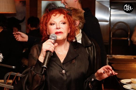 Régine - Soirée Guinguette Régine au restaurant "Ma Cocotte" à Saint-Ouen le 13 décembre 2014.
Bestimage