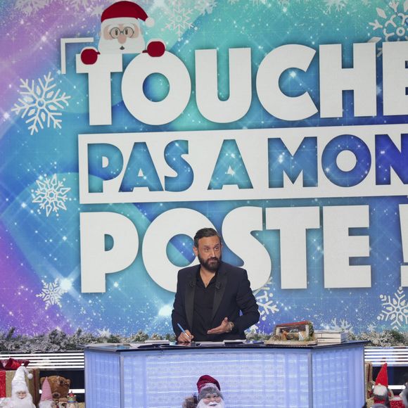 Exclusif - Cyril Hanouna sur le plateau de l'émission "Touche pas à mon poste" (TPMP) diffusée en direct sur C8 le 19 décembre 2024 

© Jack Tribeca / Bestimage