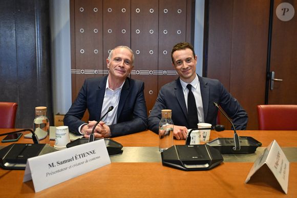 Le présentateur et producteur Hugo Clément et le présentateur et créateur de contenus Samuel Etienne arrivent pour son audition devant la Commission d'enquête sur la neutralité, le fonctionnement et le financement de l'audiovisuel public à l'Assemblée nationale française à Paris le 24 février 2026. Photo by Firas Abdullah/ABACAPRESS.COM