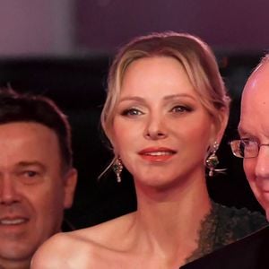 Il ne s'agit pas de Charlene de Monaco ou de Charlotte Casiraghi...

La princesse Charlene de Monaco et le prince Albert II de Monaco durant la 69ème édition du Bal de la Rose, à Monaco, le 29 mars 2025.

Photo : Bruno Bebert / Pool Monaco / Bestimage