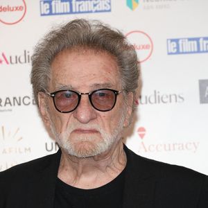 Le chanteur de 82 ans a eu deux enfants avec sa première épouse : Eddy et Marilyne. 
Eddy Mitchell (Trophée d'honneur Accuracy) - 31ème cérémonie des Trophées du film français à l'hôtel Intercontinental à Paris le 6 février 2024. © Coadic Guirec/Bestimage