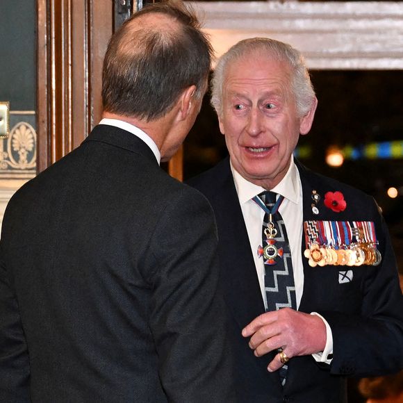 Le roi Charles III d'Angleterre - La famille royale du Royaume Uni assiste au Festival du souvenir  (Festival of Remembrance) au Royal Albert Hall, Londres le 9 novembre 2024. © Chris Ratcliffe / Pool / Julien Burton via Bestimage
