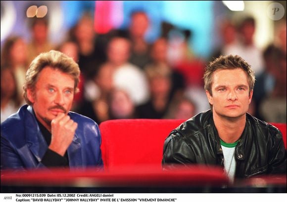 David Hallyday et Johnny Hallyday dans Vivement dimanche sur France 2.  Phoot par DANIEL ANGELI / BESTIMAGE