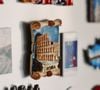 Les magnets sur le réfrigérateur ne sont pas de simples objets décoratifs : ils peuvent aussi jouer un rôle dans nos souvenirs.

Pexels