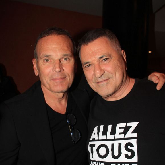 Jean-Marie Bigard a reçu la visite de Laurent Baffie.

Laurent Baffie et Jean-Marie Bigard après le spectacle "Il Etait Une Fois Jean-Marie Bigard" à L'Olympia de Paris, France. © Philippe Baldini/Bestimage