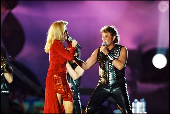 Sylvie Vartan et Johnny Hallyday au Parc des Princes.