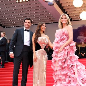 Carlos Sainz Jr., Eva Longoria (Bijoux Pasquale Bruni), Heidi Klum - Montée des marches du film « Partir un jour » pour la cérémonie d’ouverture du 78ème Festival International du Film de Cannes, au Palais des Festivals à Cannes. Le 13 mai 2025
© Jacovides-Moreau / Bestimage