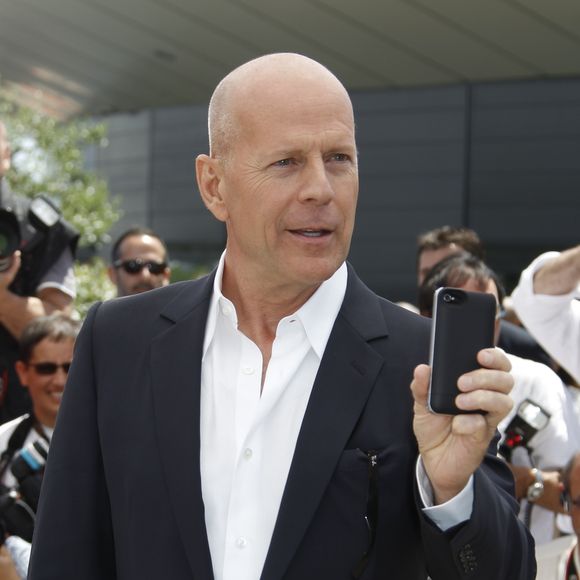 Bruce Willis lors du photocall du film "Moonrise Kingdom" pendant le 65ème Festival du film de Cannes en mai 2012. © BORDE-MOREAU / BESTIMAGE