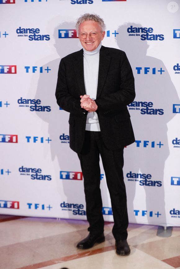 Nelson Monfort - Photocall de lancement de la saison 2025 de "Danse avec les stars" (DALS) au siège de  TF1 à Boulogne-Billancourt, France, le 16 janvier 2025. © Christophe Clovis / Bestimage