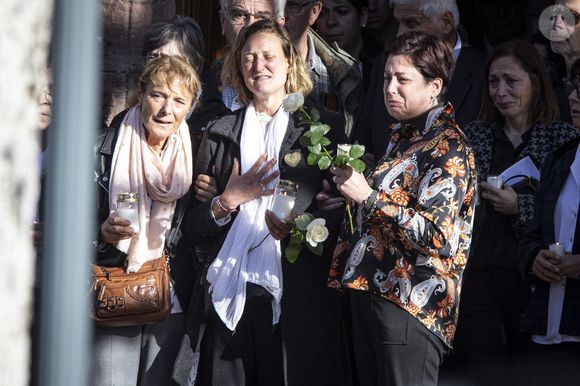 Quant au trentenaire qui avait harcelé la maman de Lina, une peine de quatre mois de prison avec sursis a été requise contre lui, ainsi qu’une amende de 5 000 euros.

Fanny Groll, la mère de la défunte - Obsèques de Lina, l'adolescente de 15 ans disparue le 23 septembre 2023, en l'Eglise Saint-Arnould de Plaine, le 25 octobre 2024. © Elyxandro Cegarra / Panoramic / Bestimage