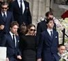 Les obsèques de la responsable des relations publiques de Dior se sont déroulées ce lundi 31 août à Paris.

Robert Agostinelli, sa femme Francesca, Héloïse Agostinelli, son frère Carlo Agostinelli, les enfants de la défunte - Sortie des obsèques de Mathilde Favier en l'église Saint-Sulpice à Paris, le 31 août 2026. 

©Bestimage