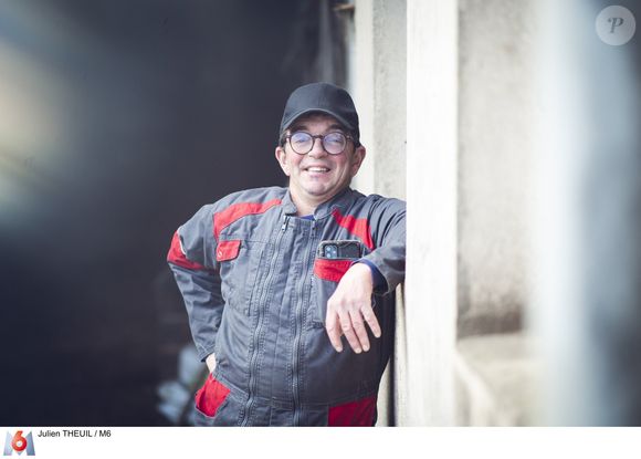 Il s'agit d'Antoine.

Antoine, candidat de "L'amour est dans le pré 2025", sur M6