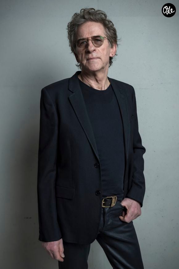 Son fils Hugo et son épouse Francine l’accompagnent dans cette nouvelle étape.

Hubert-Félix Thiéfaine en backstage lors la 37ème cérémonie des Victoires de la musique à la Seine musicale de Boulogne-Billancourt, le 11 février 2022.
© Cyril Moreau / Tiziano Da Silva / Bestimage
