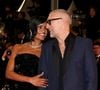 Deux mois plus tard, l'acteur du film La Haine a dévoilé le tout premier cliché de son bébé sur Instagram
Vincent Cassel et Narah Baptista à la montée des marches du film "Parthenope" lors du 77ème Festival International du Film de Cannes.
Photo : Jacovides-Moreau / Bestimage