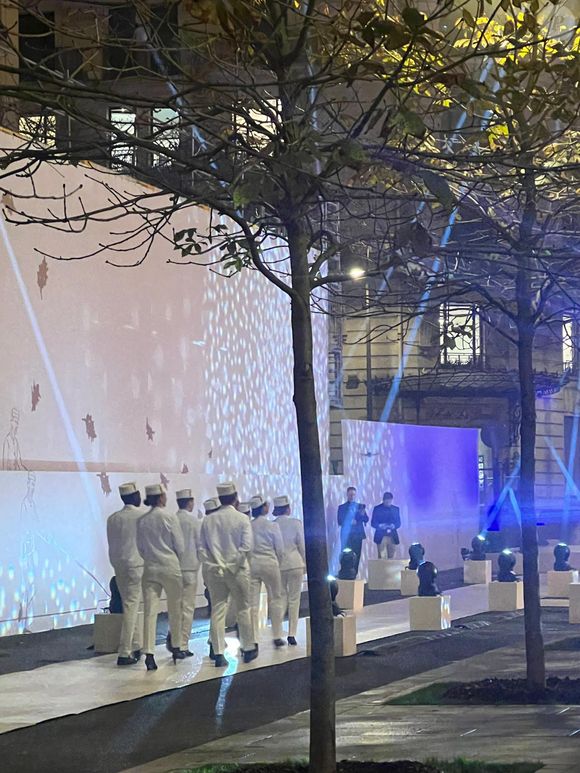 De nombreuses personnalités étaient conviées pour une soirée d'exception à l'hôtel du Peninsula.