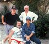 Mention spéciale pour la pièce maîtresse de la villa : une grande salle de projection privée.

Rétro - Décès de l'écrivain Paul-Loup Sulitzer - Archives - Rendez-vous à la villa d'Eddie Barclay, Eddy Mitchell, le chanteur Carlos, Eddie Barclay et Paul-Loup Sulitzer à Saint-Tropez - DANIEL ANGELI / BESTIMAGE