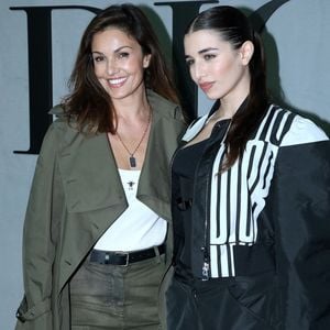 Ces partages réguliers ont continué jusqu'à la semaine précédant sa mort brutale.
Nadia Farès et sa fille Shanna Leelee Chasman - Célébrités au Défilé de Mode Dior, Prêt-à-porter Automne / Hiver 2025-2026 dans le cadre de la Fashion Week de Paris, France, le 04 Mars 2025.

© Bertrand Rindoff / Bestimage