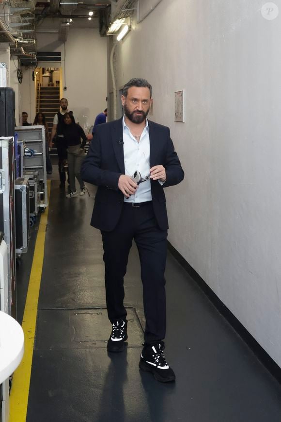 Exclusif - Cyril Hanouna, sur le plateau de l’émission « TPMP » présentée par C.Hanouna et diffusée en direct sur Youtube et sur toutes les box (SFR, FREE, MyCanal etc), Paris, France, le 04 mars 2025. © Jack Tribeca / Bestimage