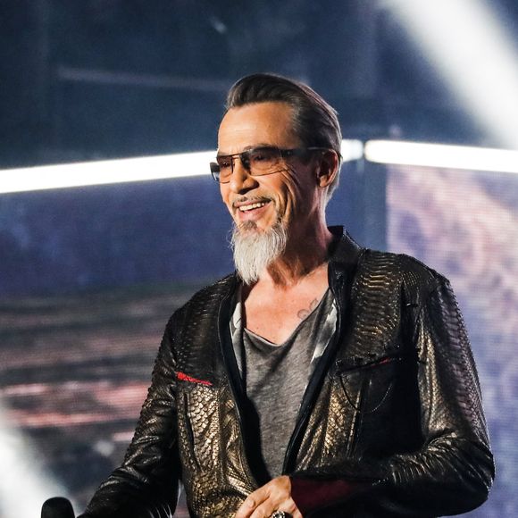 Son planning l'empêchait d'être présent aux concerts, puisqu'il se trouvait en Argentine

Florent Pagny se produit en concert à l'Accorhotels Arena, Paris, France, le 5 mars 2018. Photo par Henri Szwarc/ABACAPRESS.COM