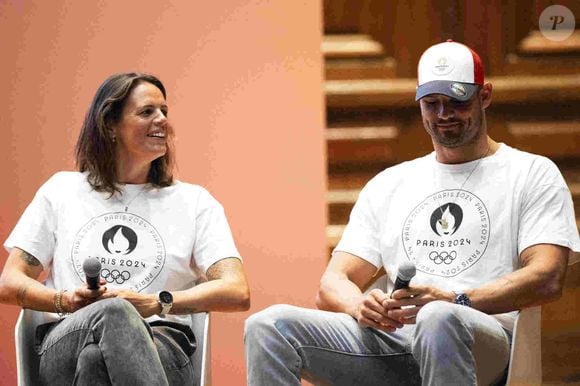 Laure Manaudou - Florent Manaudou - Dévoilement du parcours du relais de la flamme des Jeux Olympiques de Paris 2024 dans la grand amphitheatre de la Sorbonne à Paris le 23 juin 2023.