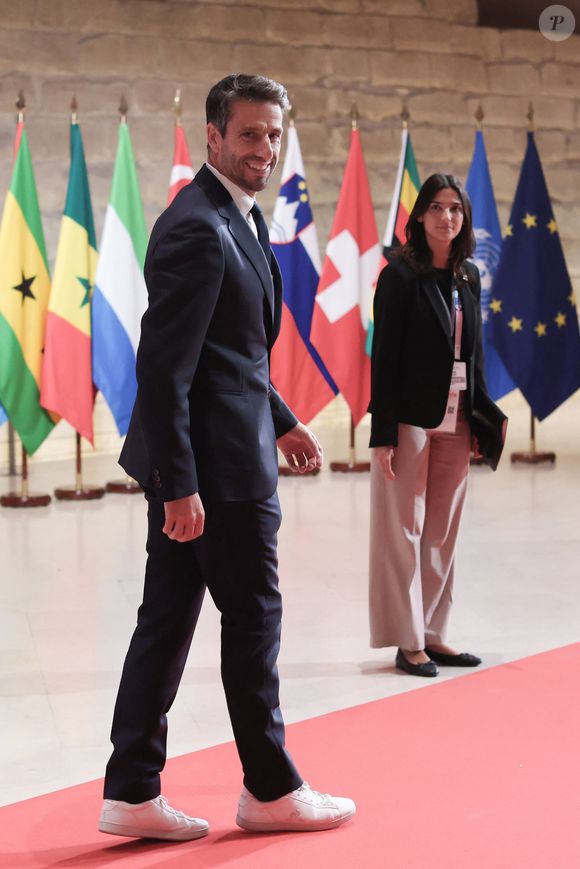 A la veille de la cérémonie d’ouverture des Jeux Olympiques et Paralympiques de Paris 2024, Tony ESTANGUET, Président de Paris 2024 arrive au Sommet « Sport pour le Développement durable », au musée du Louvre, Paris, 25 juillet 2024. © Stéphane Lemouton / Bestimage