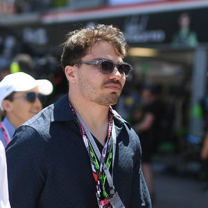 Antoine Dupont, blessé depuis mars, profite d’un moment de détente au Grand Prix de Monaco.

Antoine Dupont au Grand Prix de Formule 1 (F1) Tag Heuer de Monaco. © Lionel Urman/Bestimage