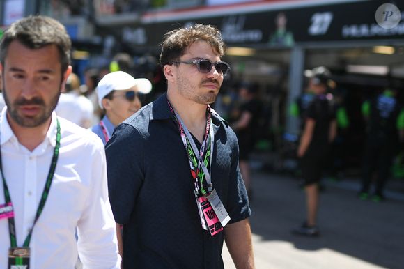 Antoine Dupont, blessé depuis mars, profite d’un moment de détente au Grand Prix de Monaco.

Antoine Dupont au Grand Prix de Formule 1 (F1) Tag Heuer de Monaco. © Lionel Urman/Bestimage
