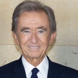 Hors de Paris, Bernard Arnault et LVMH ont développé un patrimoine impressionnant sur la Côte d’Azur, avec villas à Saint-Tropez, hôtels à Èze et Cannes, ainsi que des domaines viticoles dans le Var. 


Bernard Arnault - Greeting du défilé Louis Vuitton Collection Femme Prêt-à-porter Printemps/Eté 2023 lors de la Fashion Week de Paris (PFW), France, le 4 octobre 2022. © Olivier Borde/Bertrand Rindoff Petroff/Bestimage