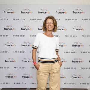 Carole Gaessler lors de la présentation des journalistes et chroniqueurs de France Télévisions pour les Jeux Olympiques 2024 au musée de l'Homme à Paris, le 11 juin 2024.
© Pierre Perusseau / Bestimage