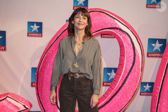 Sophie Marceau a montré un léger agacement lorsque ses anciens films, notamment La Boum, ont été évoqués.

Sophie Marceau lors de la première du film "LOL 2.0" au Kinépolis à Lomme le 8 février 2026.

© Stéphane Vansteenkiste / Bestimage