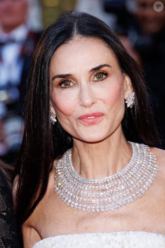 Demi Moore - Montée des marches du film " La vénus électrique " pour la cérémonie d'ouverture du 79ème Festival International du Film de Cannes, le 12 mai 2026. © Jacovides-Moreau /Bestimage