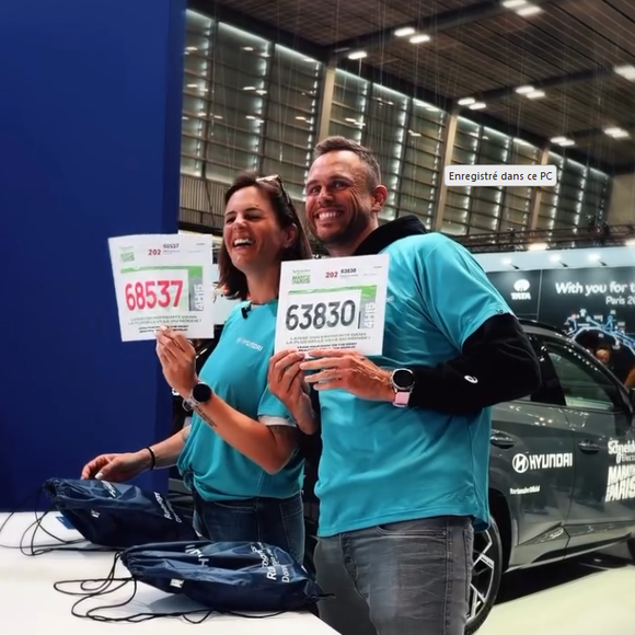 Ce 11 avril 2026, ils ont tous deux pu récupérer leurs dossards : dernière ligne droite avant le marathon du lendemain.

Laure Manaudou se prépare à effectuer son tout premier marathon en compagnie de son grand frère Nicolas