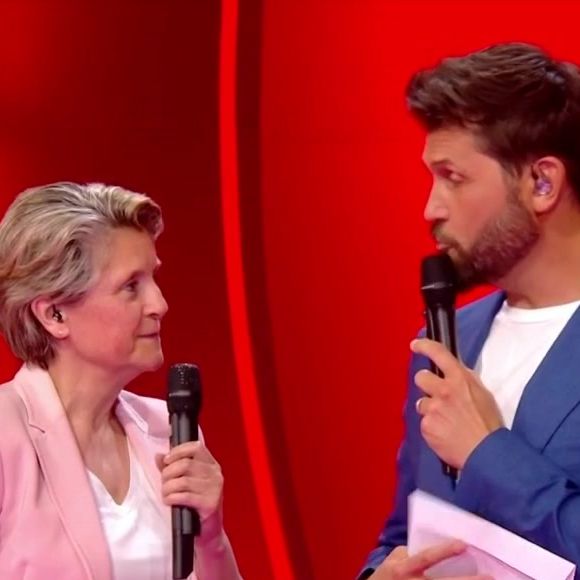 Prime 2 de la saison 13 de Secret Story, diffusé le 26 juin sur TFX : Christophe Beaugrand et l'huissier de justice.

Capture d'écran TFX