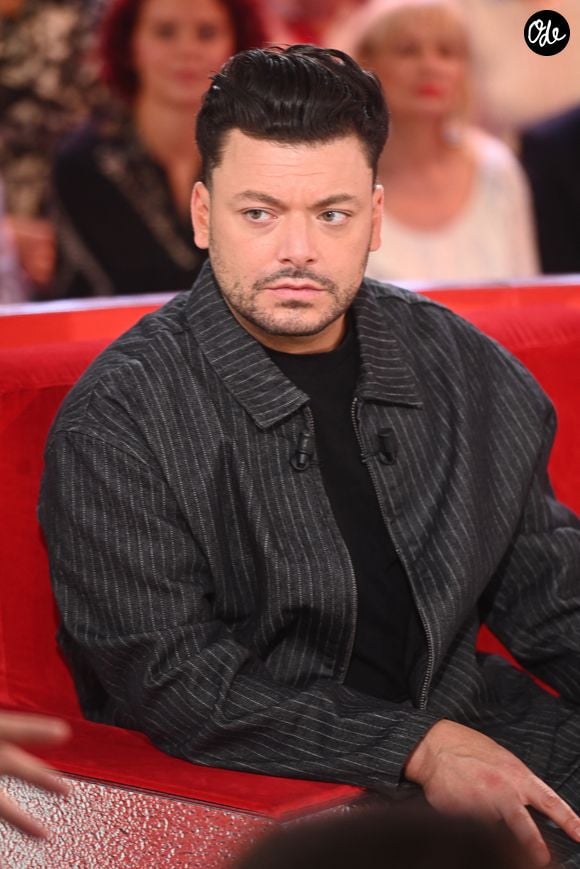Exclusif - Kev Adams lors de l'enregistrement de l'émission Vivement dimanche au studio Rive gauche, présentée par M.Drucker et diffusée le 4 octobre sur France 3, à Paris, France, le 30 septembre 2026. © Guillaume Gaffiot/Bestimage