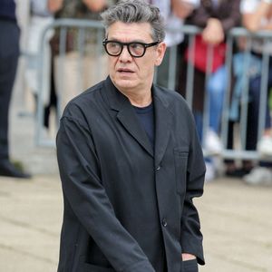 Marc Lavoine - Sortie des obsèques de l'auteure-compositrice-interprète et actrice française Françoise Hardy au crématorium du cimetière du Père-Lachaise à Paris, France, le 20 juin 2024. © Jacovides-Moreau/Bestimage