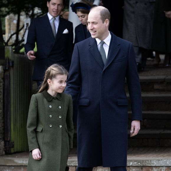 Le prince William, prince de Galles, la princesse Charlotte de Galles - Les membres de la famille royale britannique lors de la messe du matin de Noël en l'église St-Mary Magdalene à Sandringham, le 25 décembre 2023.
 
Photo : Julien Burton / Bestimage