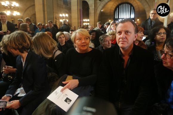 Claude François Junior (Jr), sa mère Isabelle Forêt lors de la messe hommage à Claude François en l'église Notre-Dame d'Auteuil à Paris le 10 mars 2018. © CVS / Bestimage
