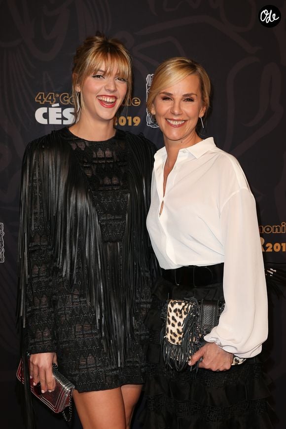Laurence Ferrari et sa fille Laëtitia Hugues - Photocall de la 44ème cérémonie des César à la salle Pleyel à Paris. Le 22 février 2019. © Borde-Jacovides / Bestimage