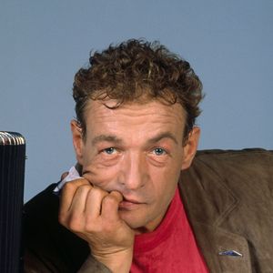 Pour rappel, le père de famille était décédé d'une insuffisance respiratoire, la veille de son soixante et unième anniversaire.


Archives - Philippe Léotard 1990 (JLPPA / Bestimage).