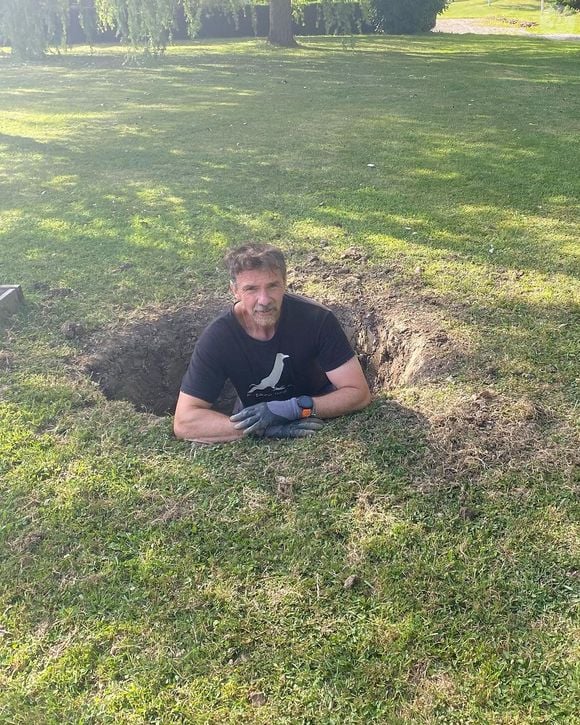 Franck Thilliez possède une belle maison dans le Nord de la France, près de Lille. Photo par Instagram