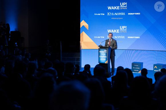 "C’est ce qui arrive lorsqu’on ne se protègent pas correctement du soleil", a-t-il déclaré.

Le roi Felipe VI s'exprime lors de l'inauguration de la cinquième édition du forum économique espagnol "Wake Up, Spain !", à la Casa de América, le 31 mars 2025, à Madrid (Espagne). Sous le titre "Les défis de l'Espagne dans le nouvel ordre mondial, la cinquième édition de Wake Up, Spain !", plus de 150 intervenants du monde de la politique, des affaires, de la technologie et de la société civile cherchent à apporter des idées pour le débat public afin de promouvoir la croissance soutenue et durable de l'économie espagnole.

Diego Radamés / Europa Press